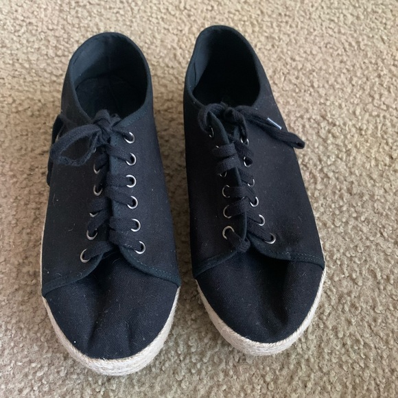 Torrid Black Platform Shoe Size 11W - Picture 1 of 3